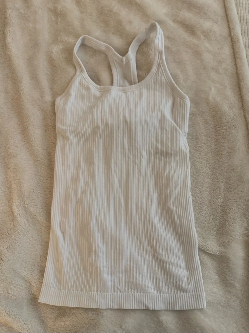 Lululemon Ebb to Street Tank Top Size 2 White Built-In Bra EUC